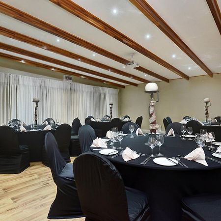 Protea Hotel By Marriott Mahikeng Exterior photo