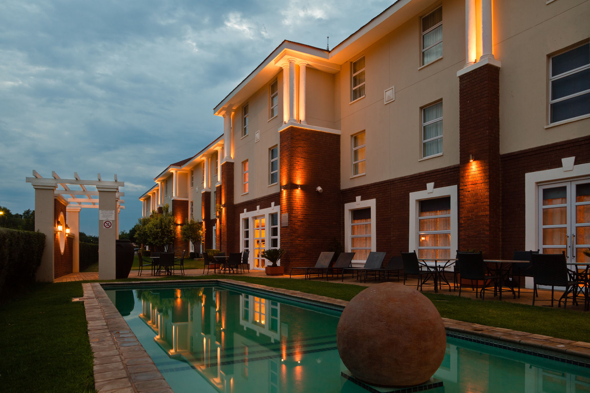 Protea Hotel By Marriott Mahikeng Exterior photo